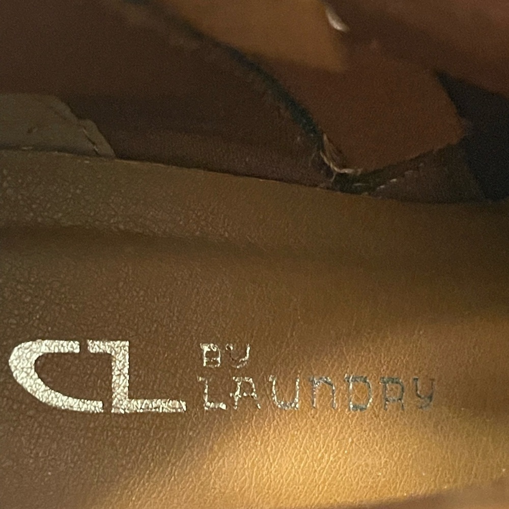 LC by Laundry women’s brown booties size 6M, lace up back zippered side - Picture 9 of 10